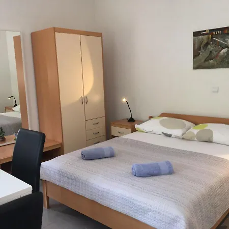 Apartment Studio Apartment With Terrace And Sea View,30M Distant From The Beach!