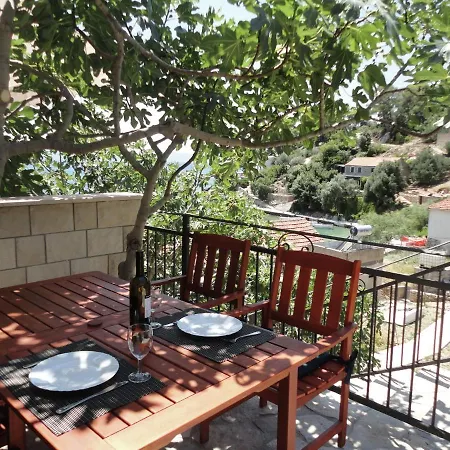 Studio Apartment With Terrace And Sea View,30M Distant From The Beach! *